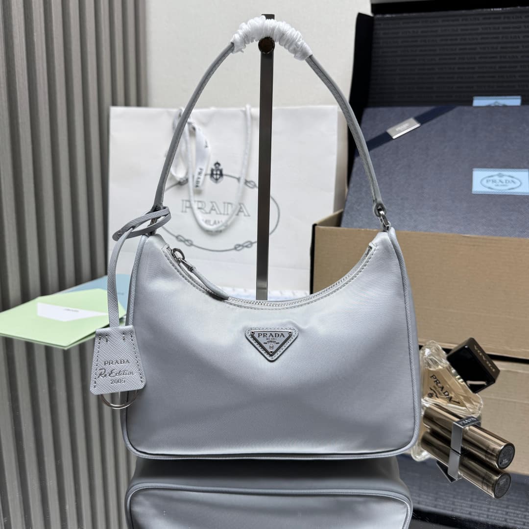 prada bag 1199700628